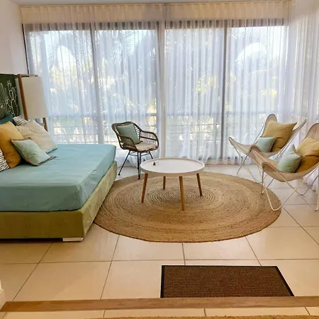 Eureka-Sur-Mer Stylish & Cosy Apartment, 100 Mts From Beach, Pool Riviere Noire Exterior photo